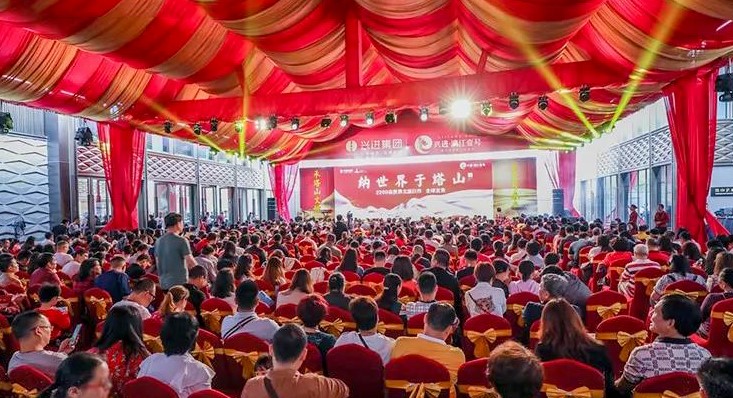 2.2 興進·漓江壹號首開勁銷.jpg 2.2 興進·漓江壹號首開勁銷.jpg