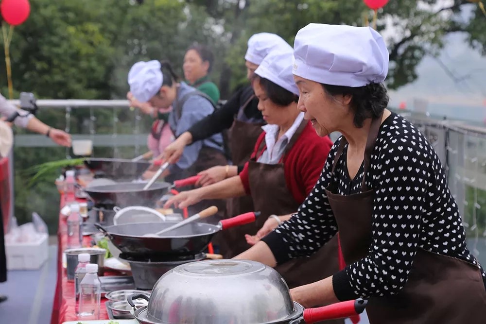 10.1 興進家人幸福相聚.jpg